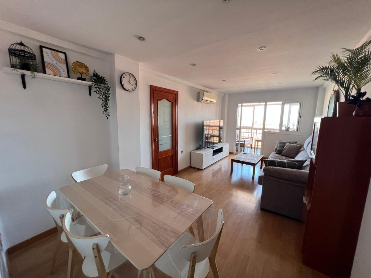 3 Bedrooms Apt With The Sea View Малага Екстериор снимка