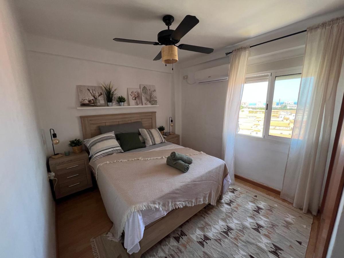 3 Bedrooms Apt With The Sea View Малага Екстериор снимка